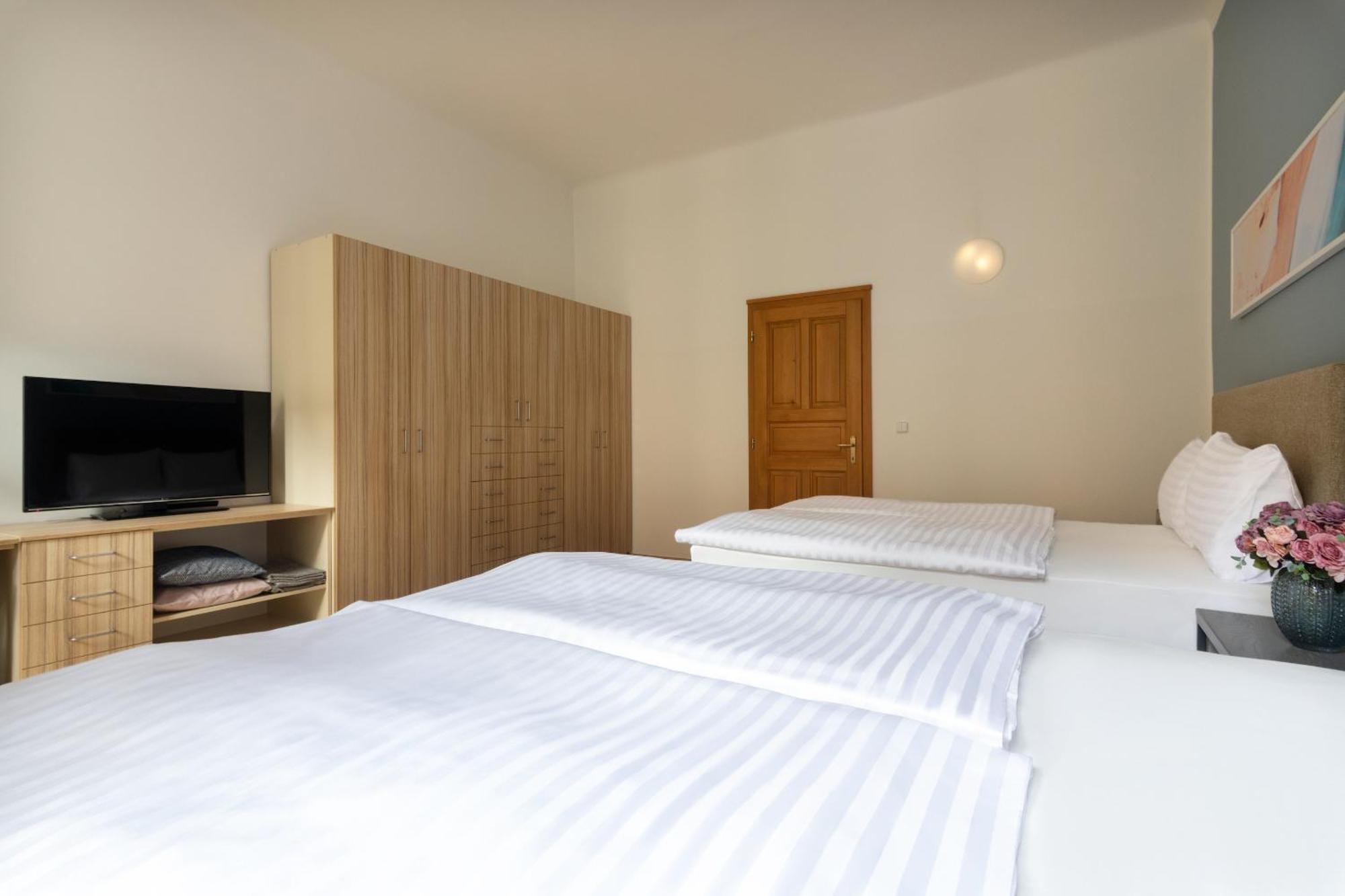 Bohemian Dreams Apartments And Suites By Dwellfort 布拉格 客房 照片